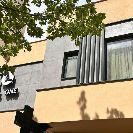 Hotel One فلورا المظهر الخارجي الصورة