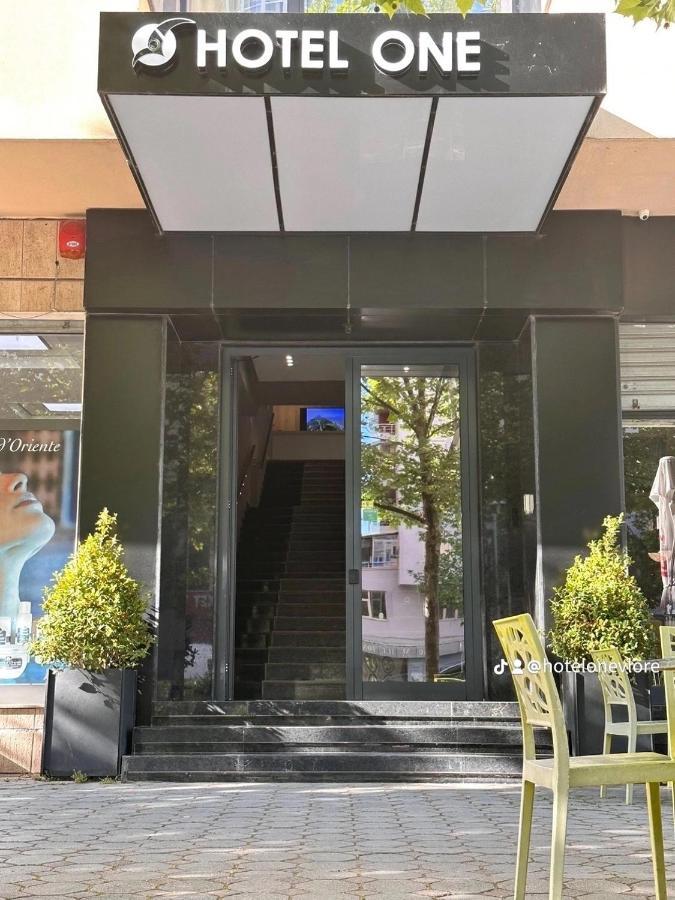 Hotel One فلورا المظهر الخارجي الصورة