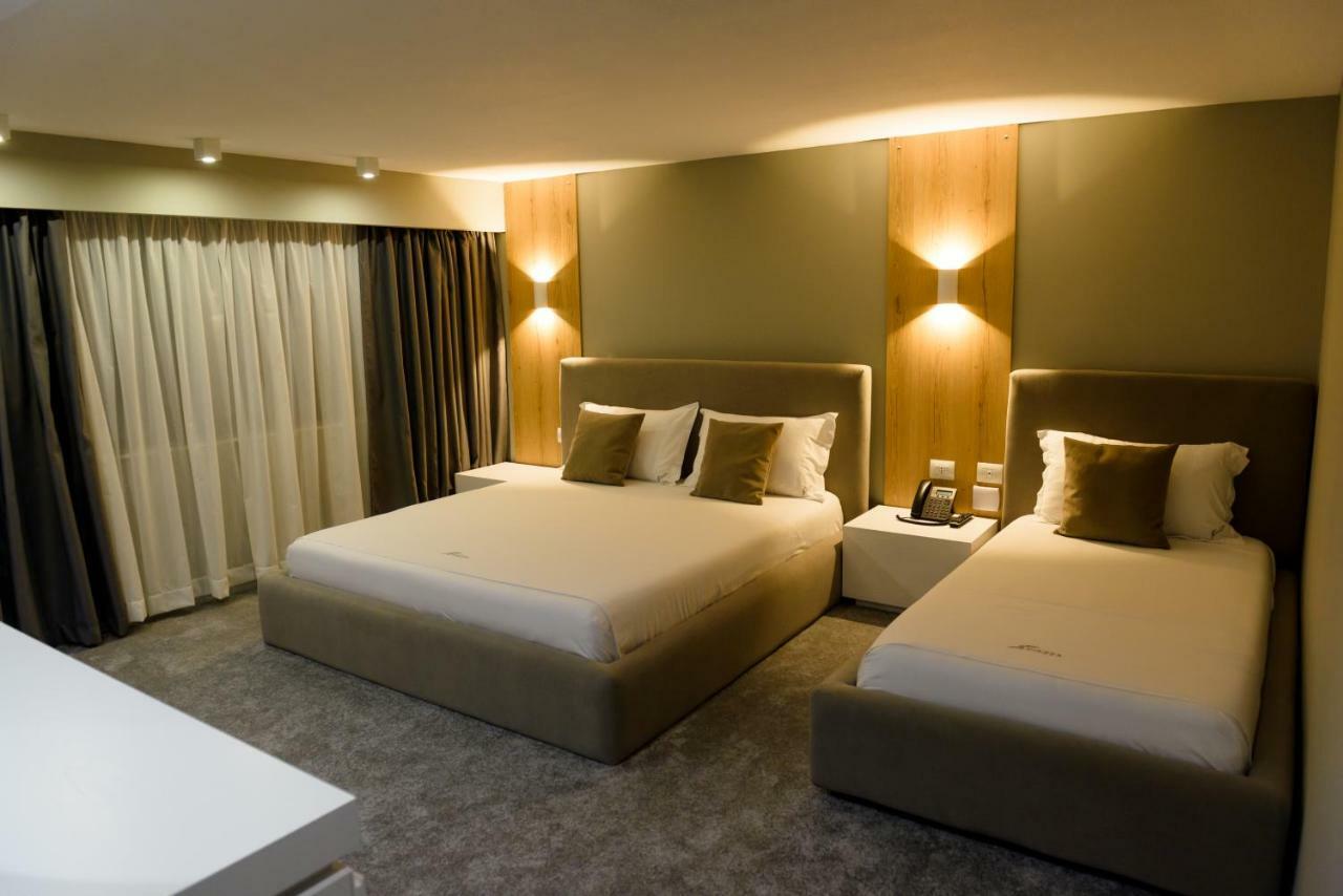 Hotel One فلورا المظهر الخارجي الصورة